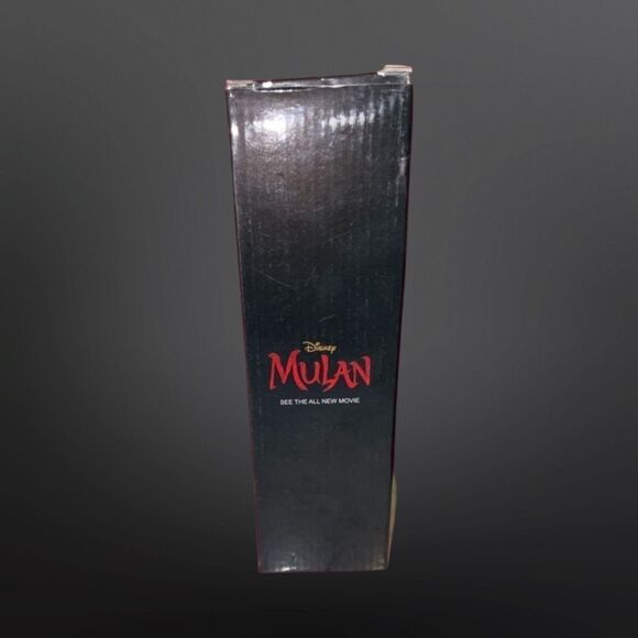 NIB 2019 Exculsive Movie Theater Disney Mulan Promotiomal Metal Bottle - Picture 2 of 4